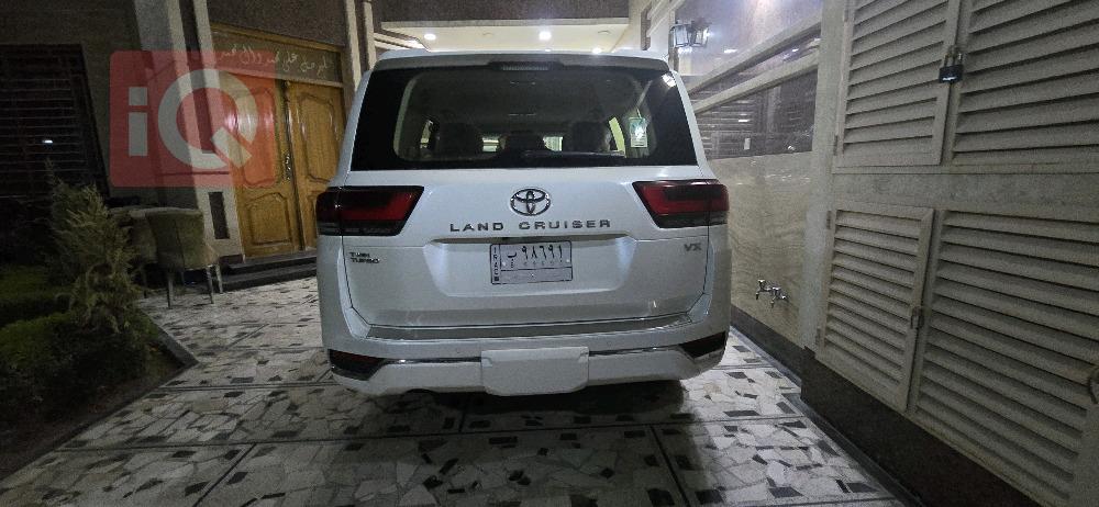 تۆیۆتا لاند کروزەر